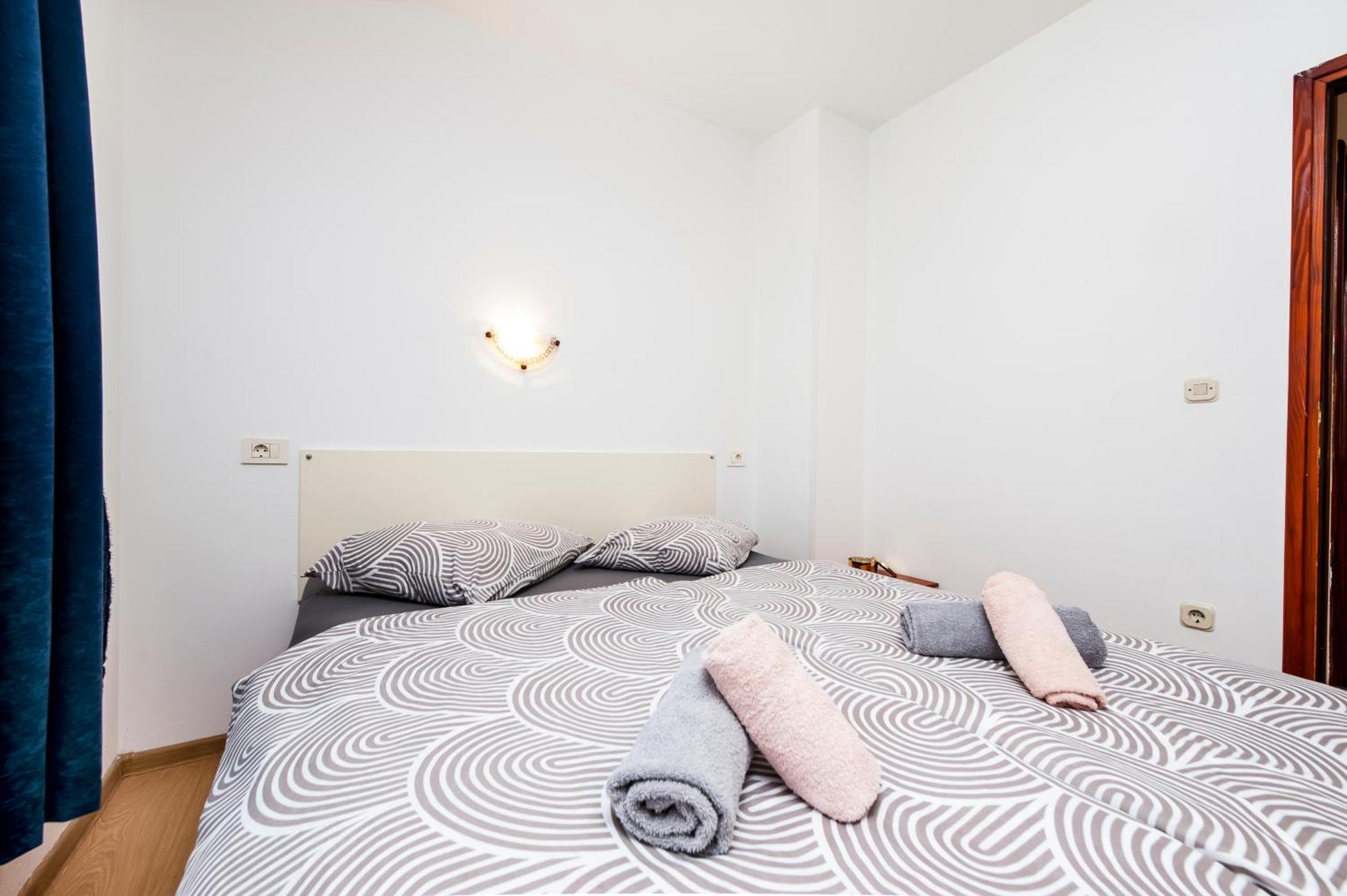 Apartmani Sara-Andrea 로비니 외부 사진