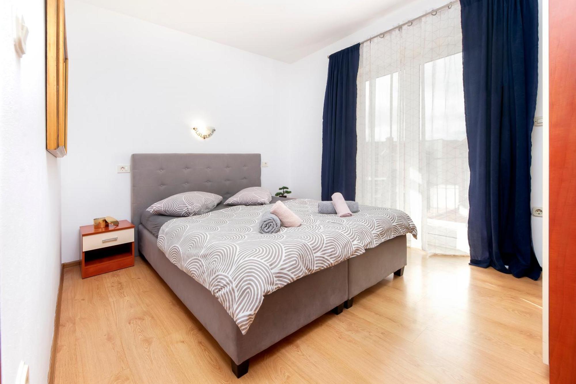 Apartmani Sara-Andrea 로비니 외부 사진