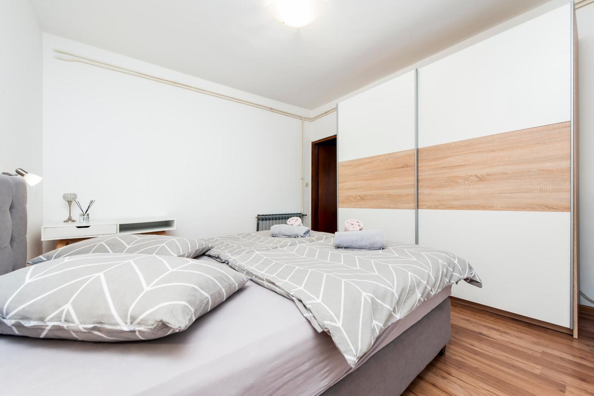 Apartmani Sara-Andrea 로비니 외부 사진
