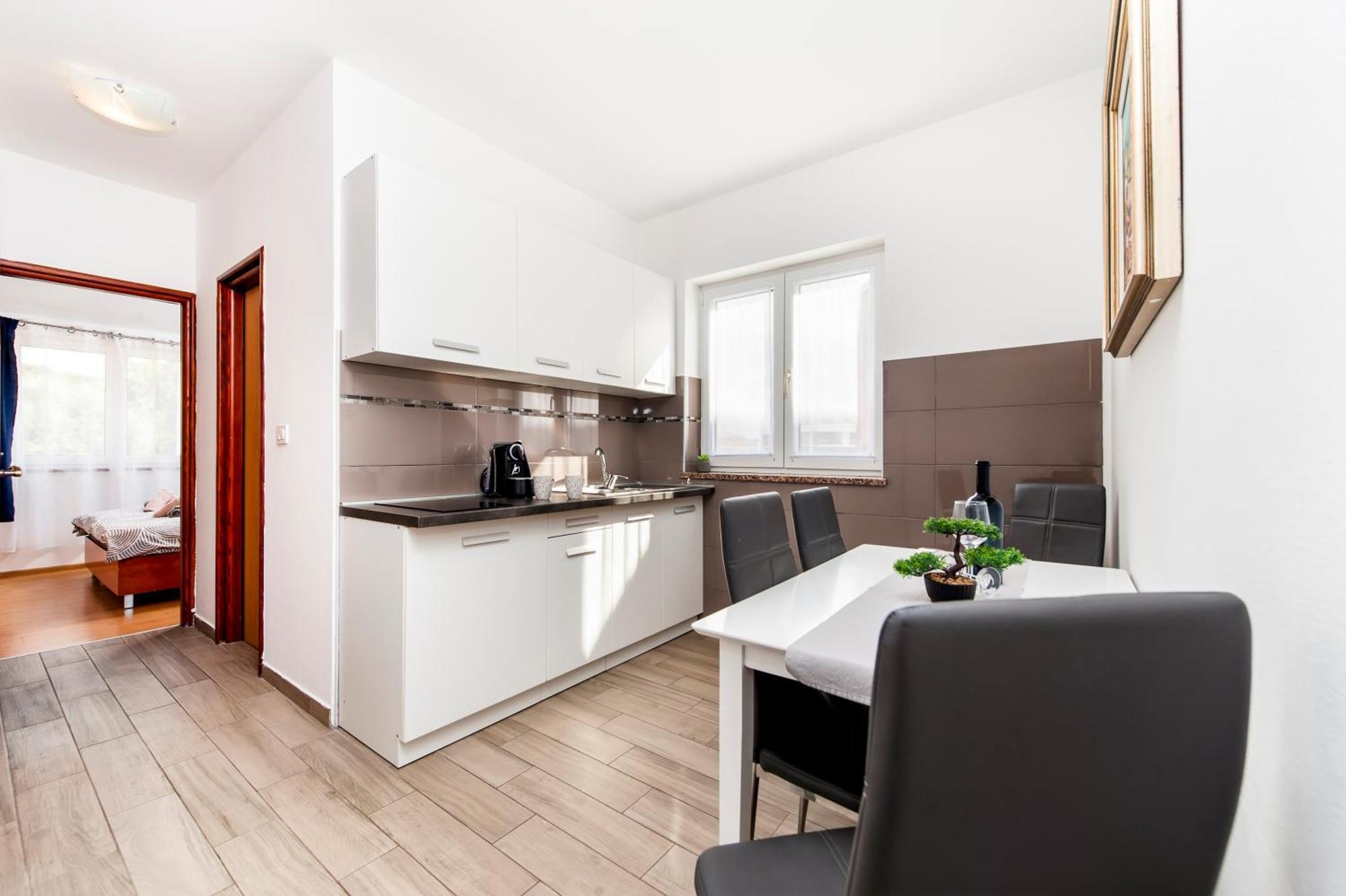Apartmani Sara-Andrea 로비니 외부 사진