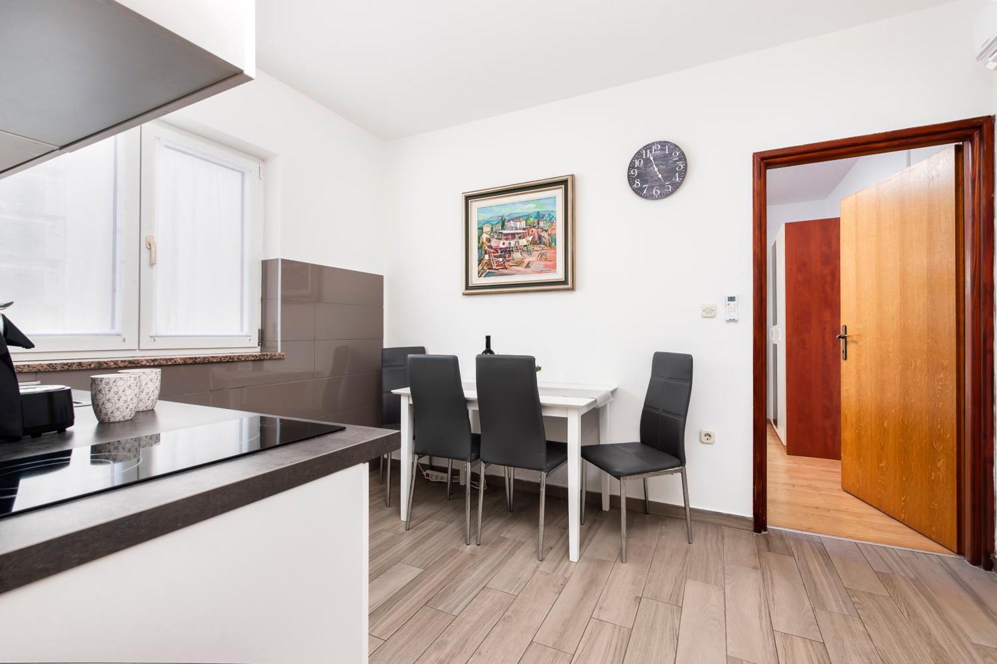 Apartmani Sara-Andrea 로비니 외부 사진